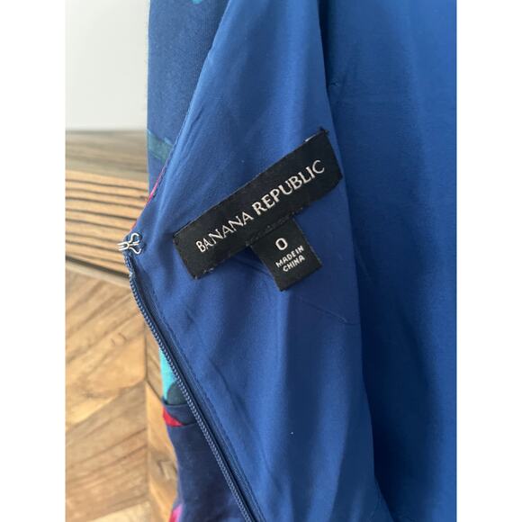 Banana Republic Linen Blend Dress Blue with Tropical Floral Print Size 0 - Picture 6 of 8